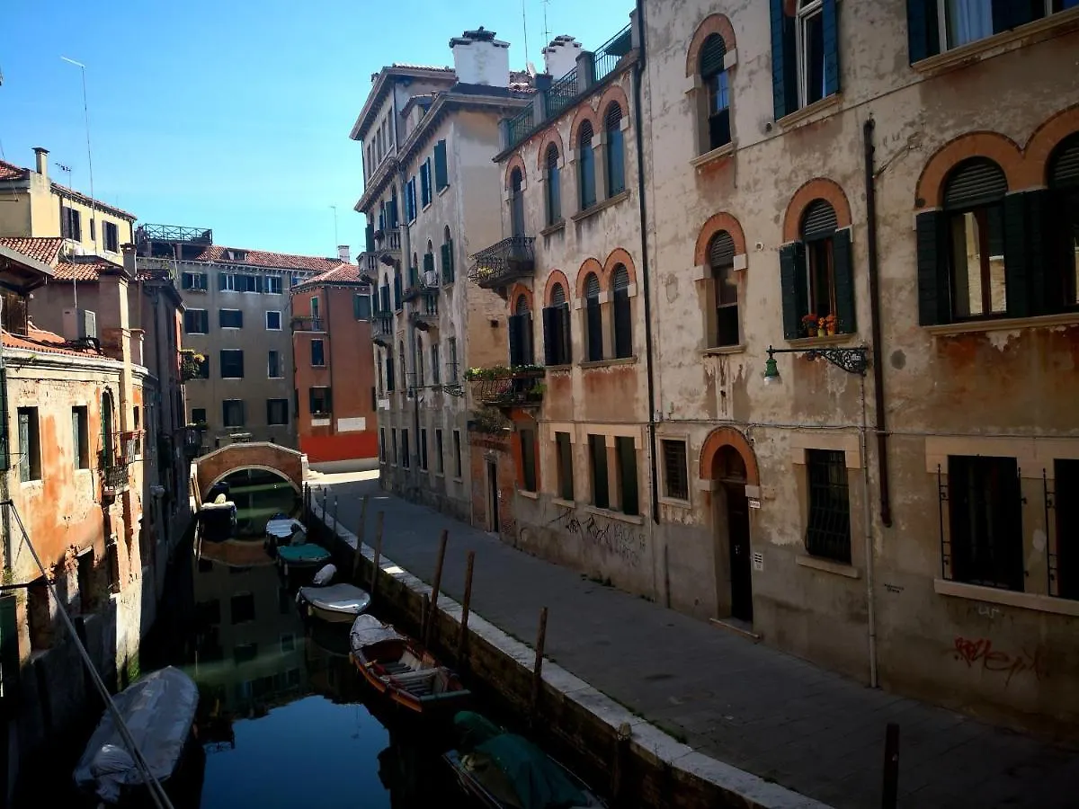 Cinqueteste Luxury Home Venice Italy