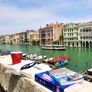 Residenza Rialto 3*, Venice Italy