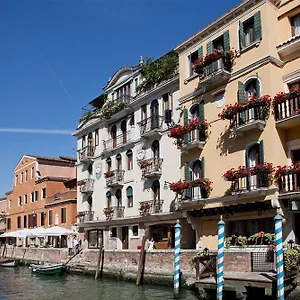 American-dinesen 4*, Venice Italy