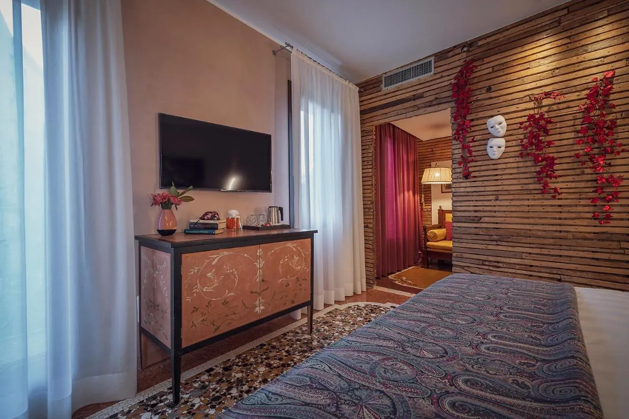 Cinqueteste Luxury Home Velence 2*,